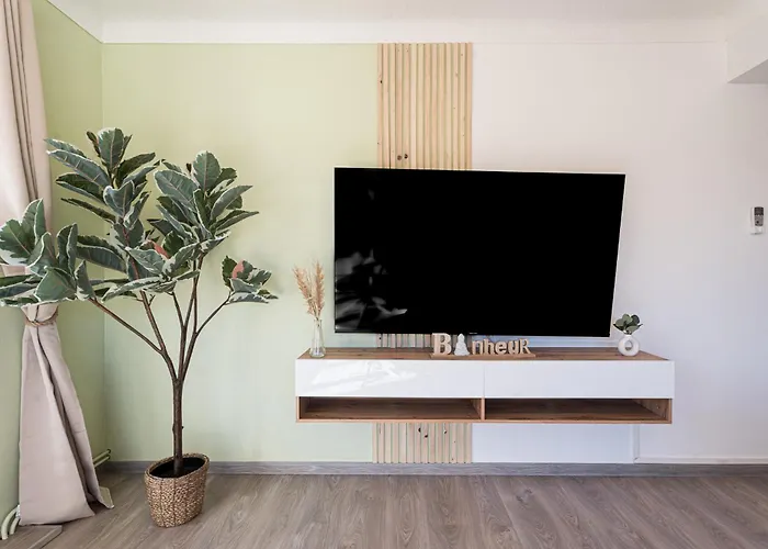 Le Marie 115m - Spacieux 3ch' - 2 Sdb - Balcon 아파트 Joeuf